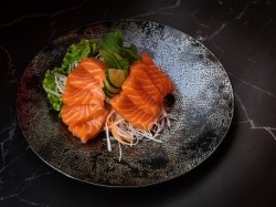10 Sashimi Saumon