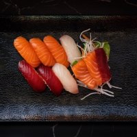 Sushi / Sashimi (10 pièces)