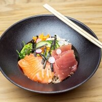 Chirashi soba thon saumon crudités wakamé