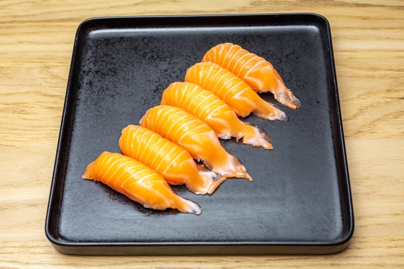 Sushi saumon x6